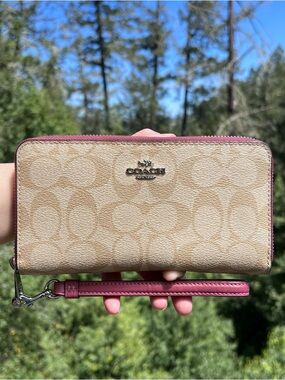 COACH Wallet Wristlet Credit Card Holder Zip-Around Wallet Khaki/Pink AUTHENTIC